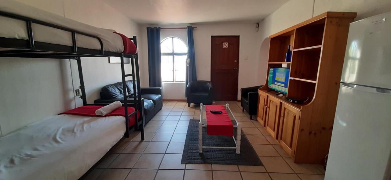 Oom Piet Accommodation Gansbaai Exterior foto