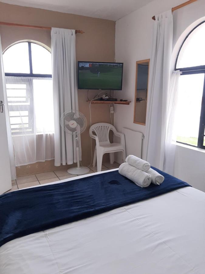 Oom Piet Accommodation Gansbaai Exterior foto